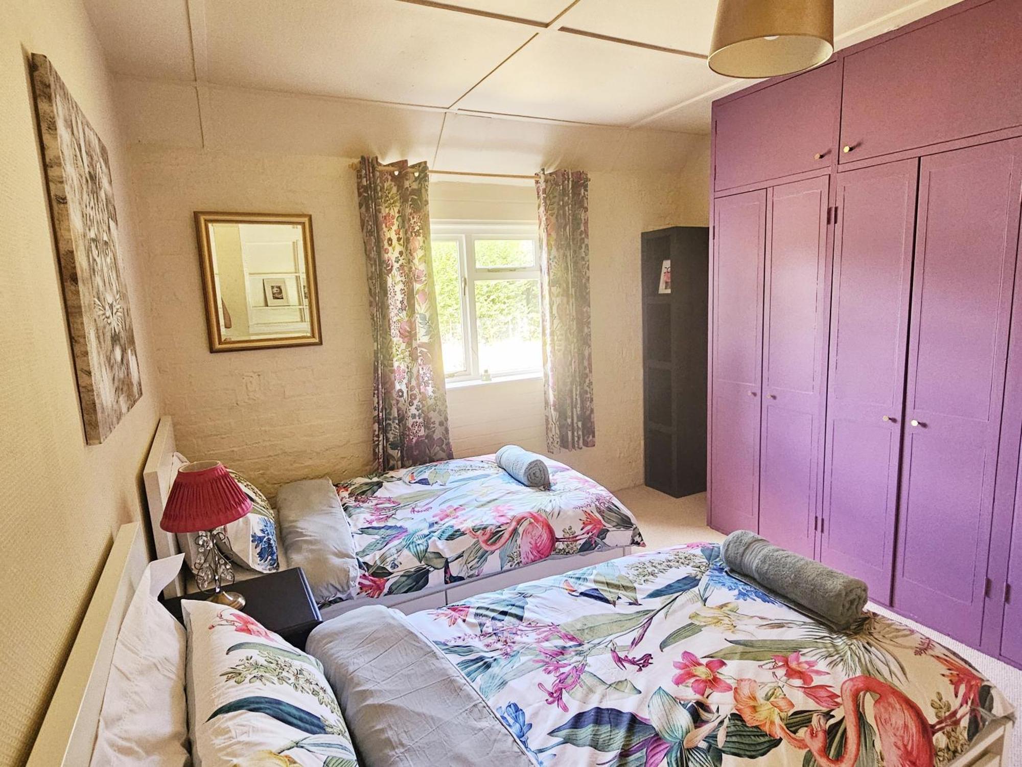 English Farmhouse Cottage 吉尔福德 外观 照片