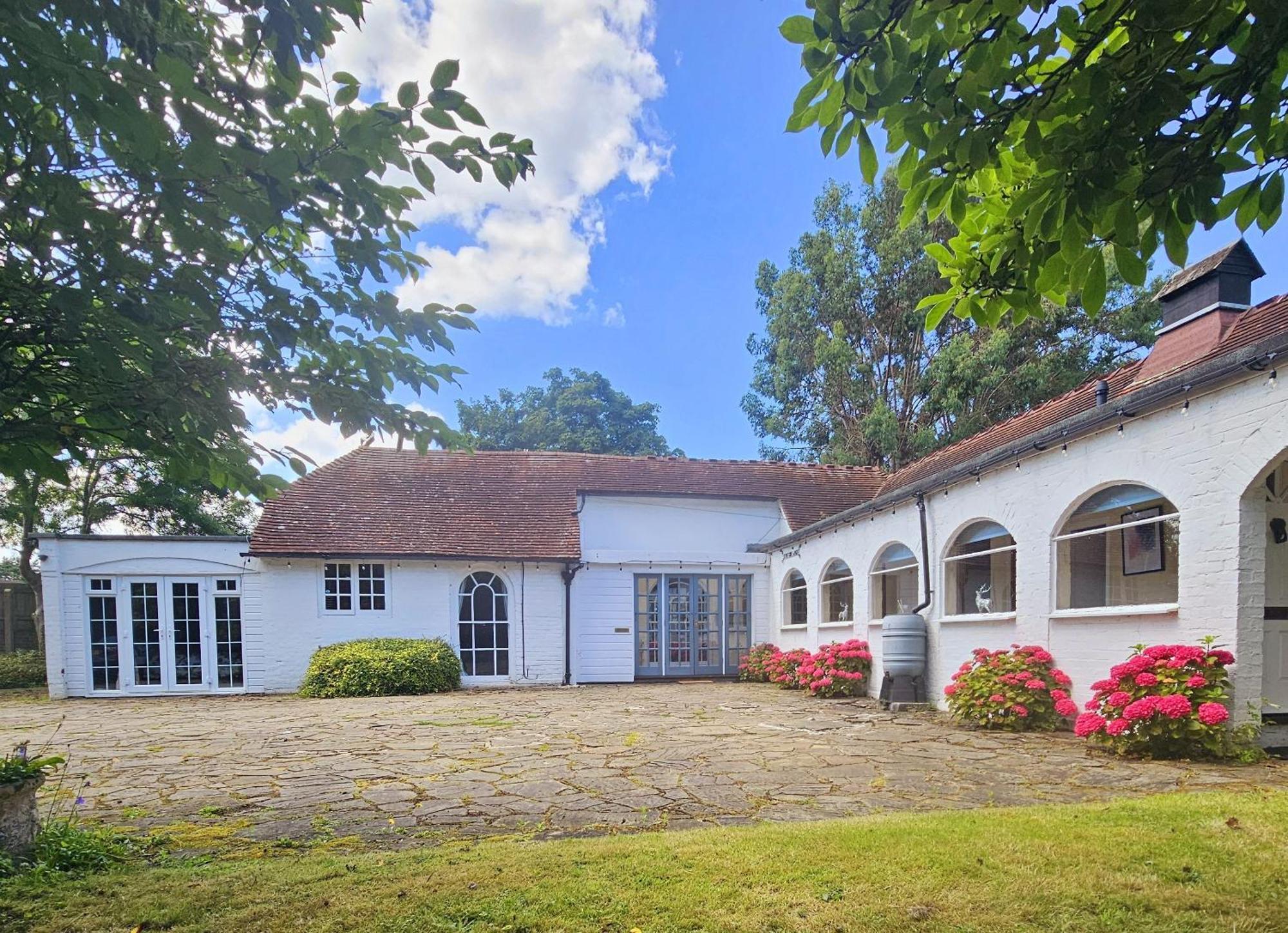 English Farmhouse Cottage 吉尔福德 外观 照片